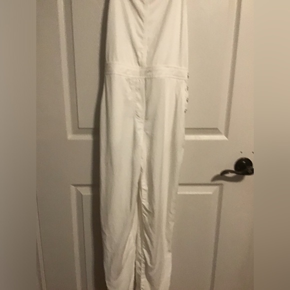 Aritzia Bibbed Overalls White - Picture 11 of 14